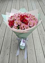 Букет цветов из:  Альстромерии #REPLACE_PRED# Дубинино