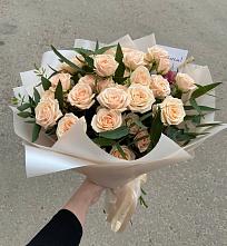 Букет Кремовые розы Латте в Дубинино