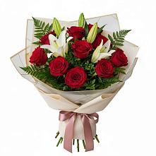 Букет цветов из:  Лилии и Розы в Дубинино