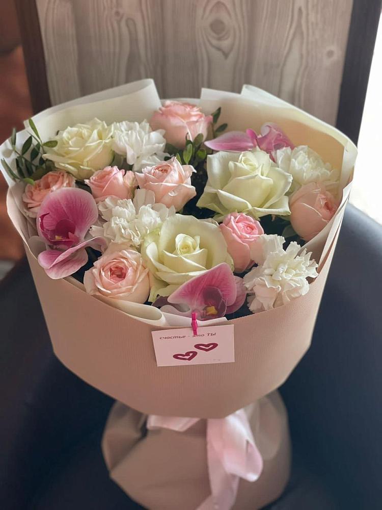 Букет цветов из: Орхидеи, Розы и Гвоздики в Дубинино