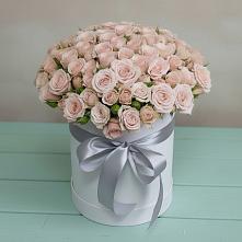 Цветочная композиция из Розы в шляпной коробке в Дубинино