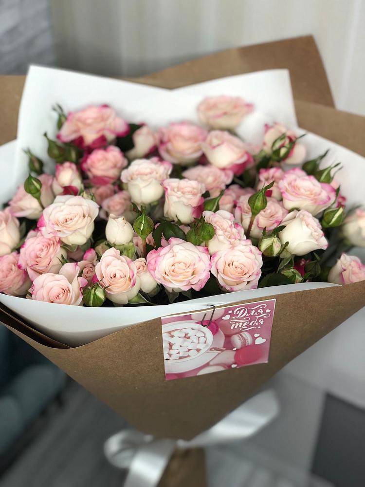 Букет цветов из: Розы в Дубинино