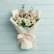 Букет цветов из:  Альстромерии в Дубинино