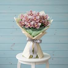 Букет цветов из:  Орхидеи и Розы в Дубинино