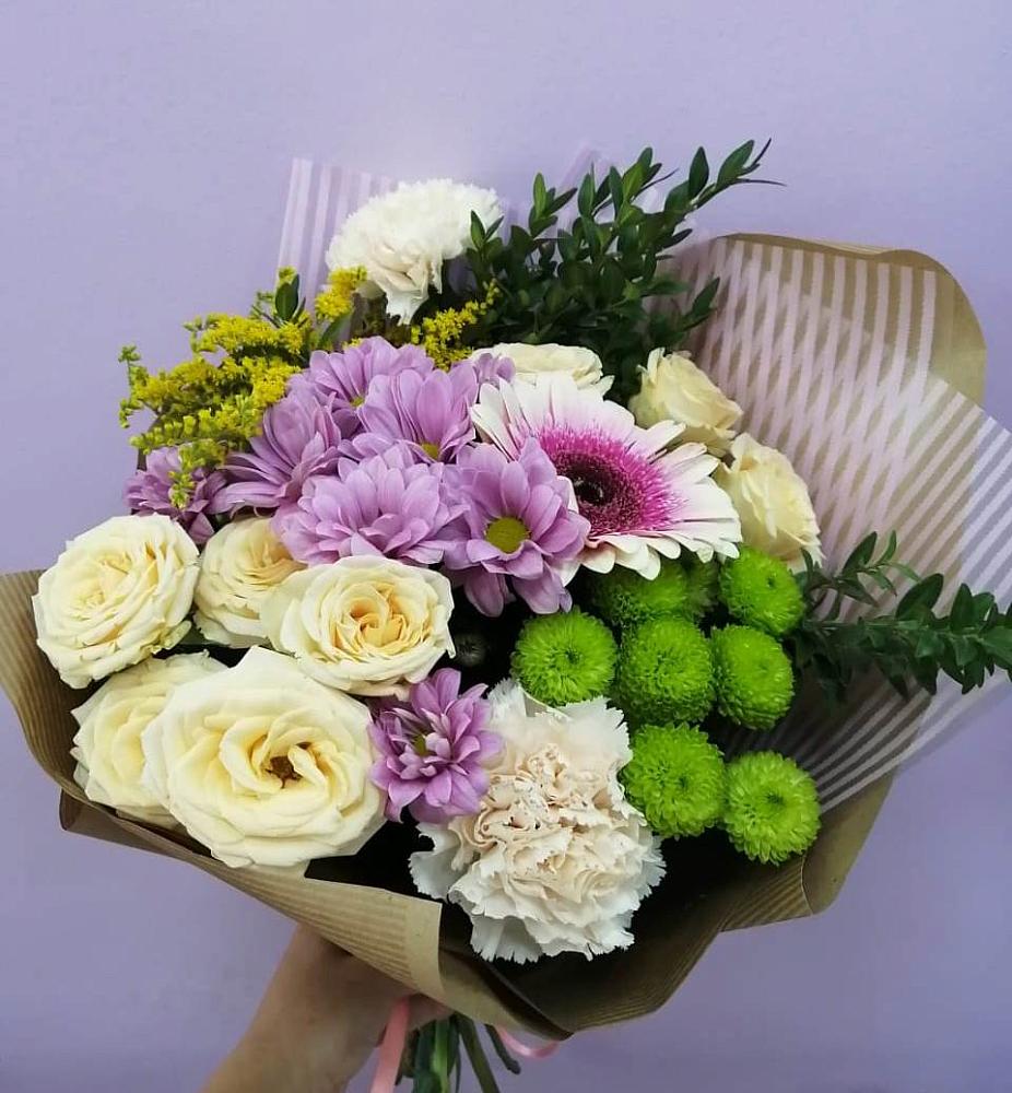 Букет цветов из: Хризантемы, Розы, Гвоздики и Герберы в Дубинино