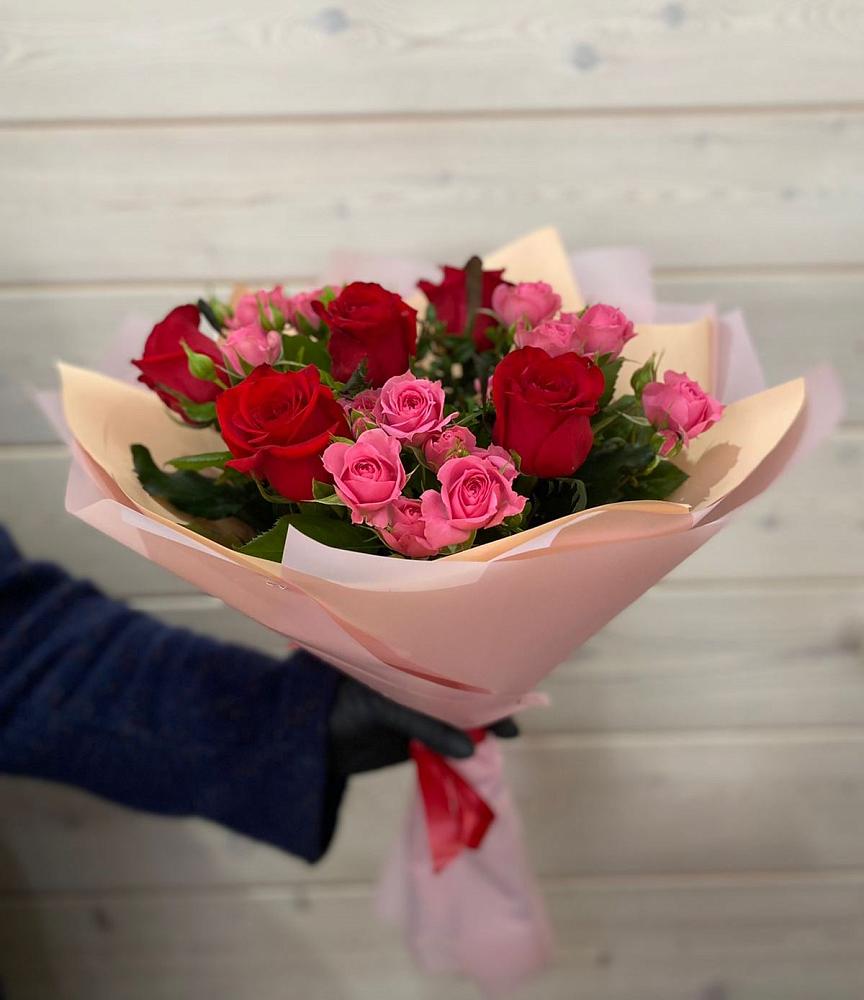 Букет цветов из: Розы в Дубинино