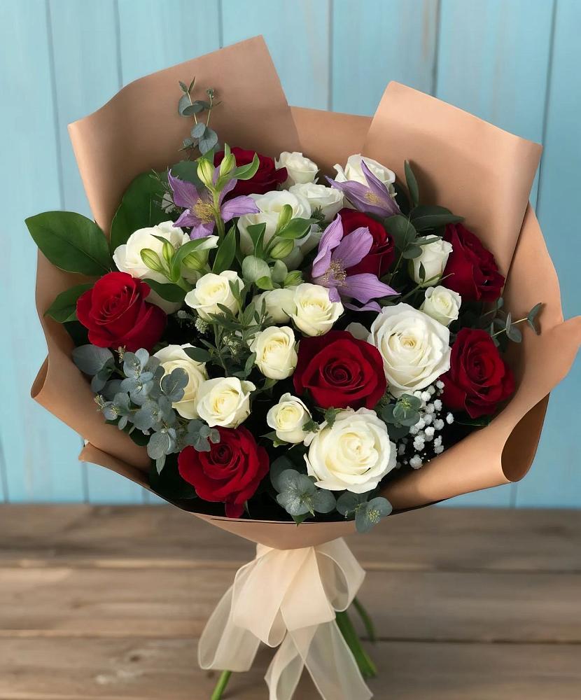 Букет цветов из: Розы и Альстромерии в Дубинино