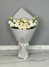 Букет цветов из:  Розы и Лизиантусы в Дубинино